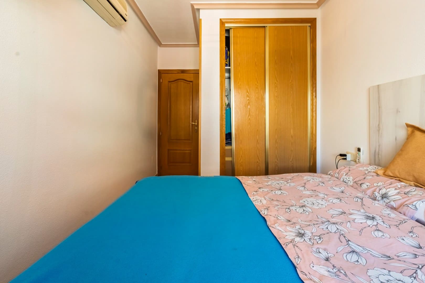 dormitorio-2---3-1080p-mnlqR6MkgkUvPeKL.jpg