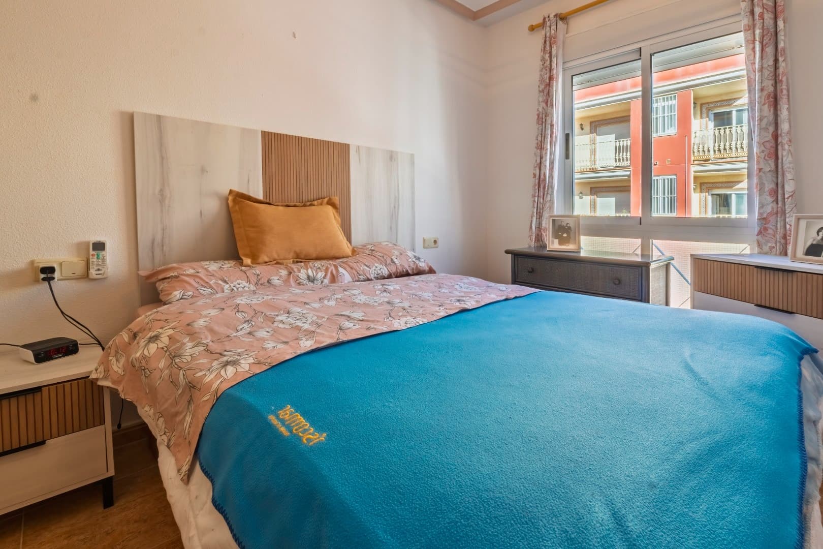 dormitorio-2---2-1080p-mxBMRlJ9e3tr2gMg.jpg